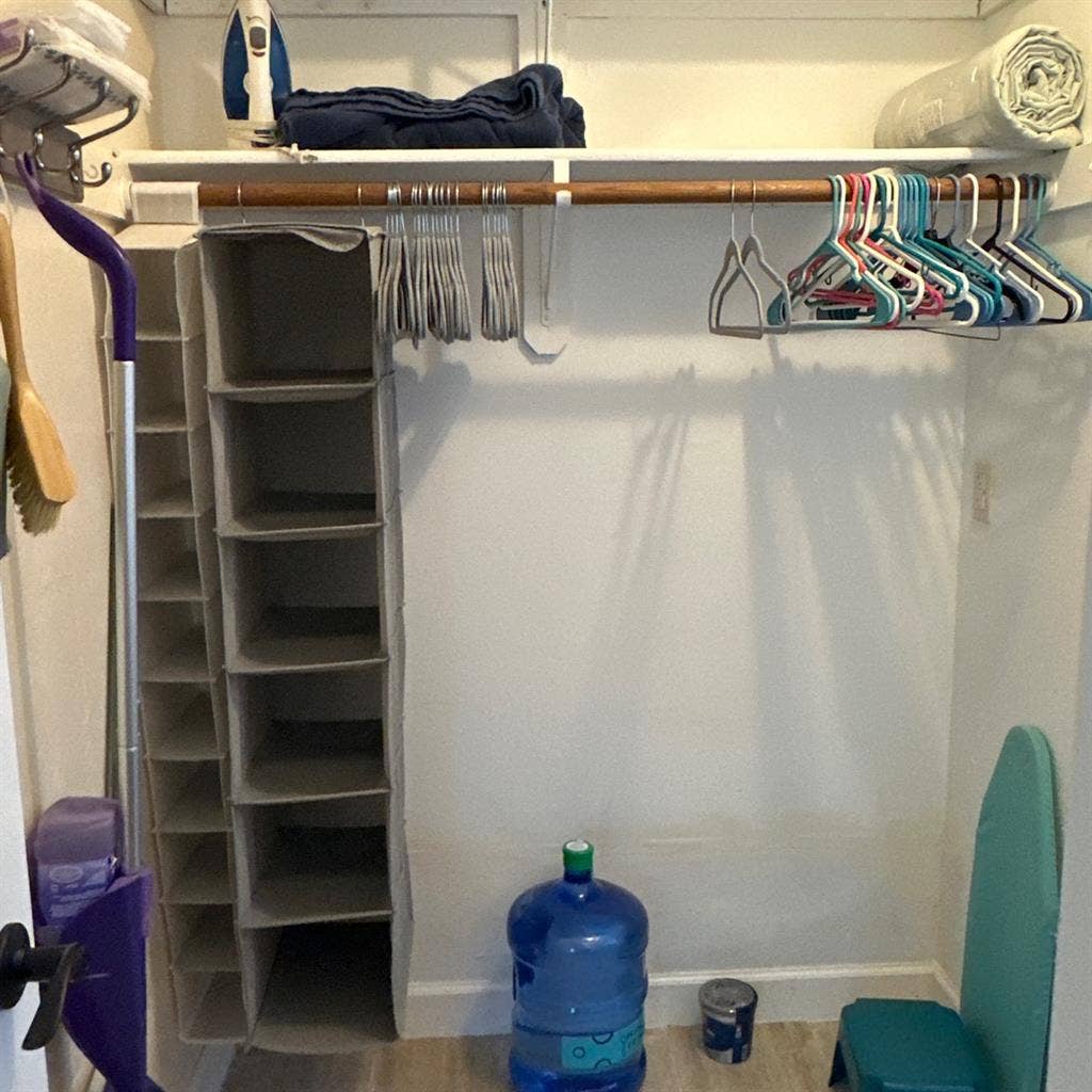 Studio for single with priv. entry
