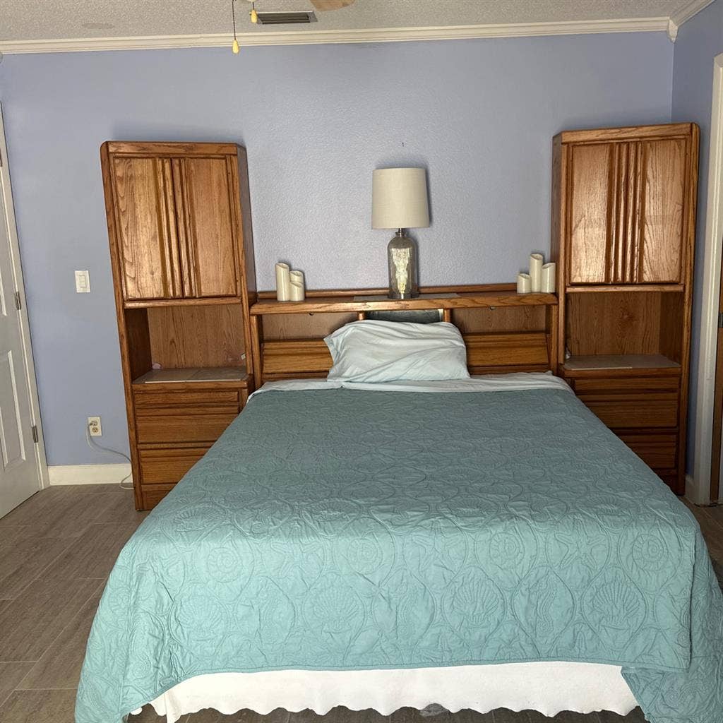 Studio for single with priv. entry