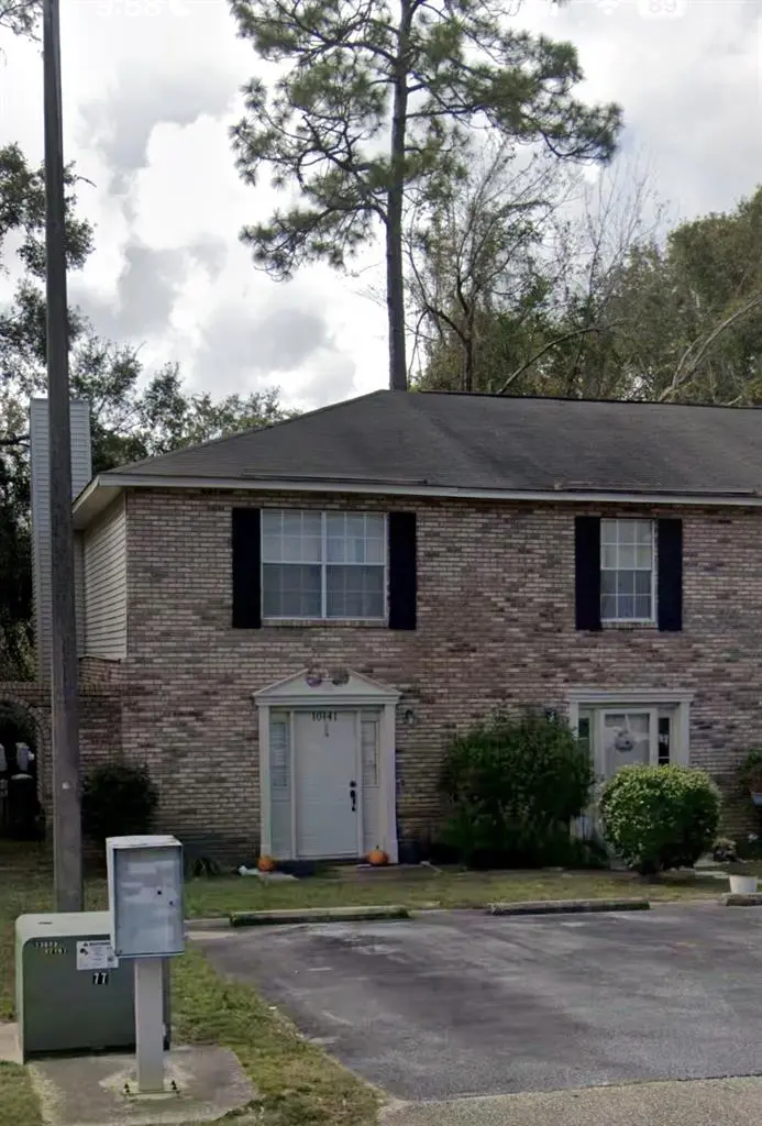 Private room near uwf