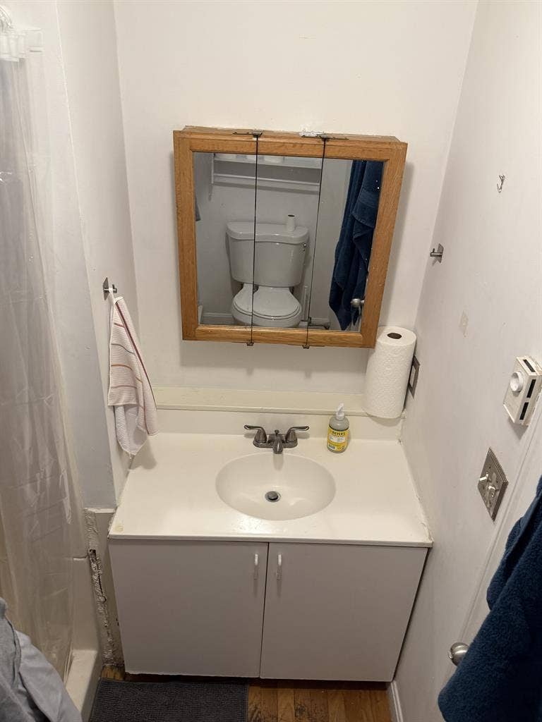 Bedroom with Private Bathroom Open