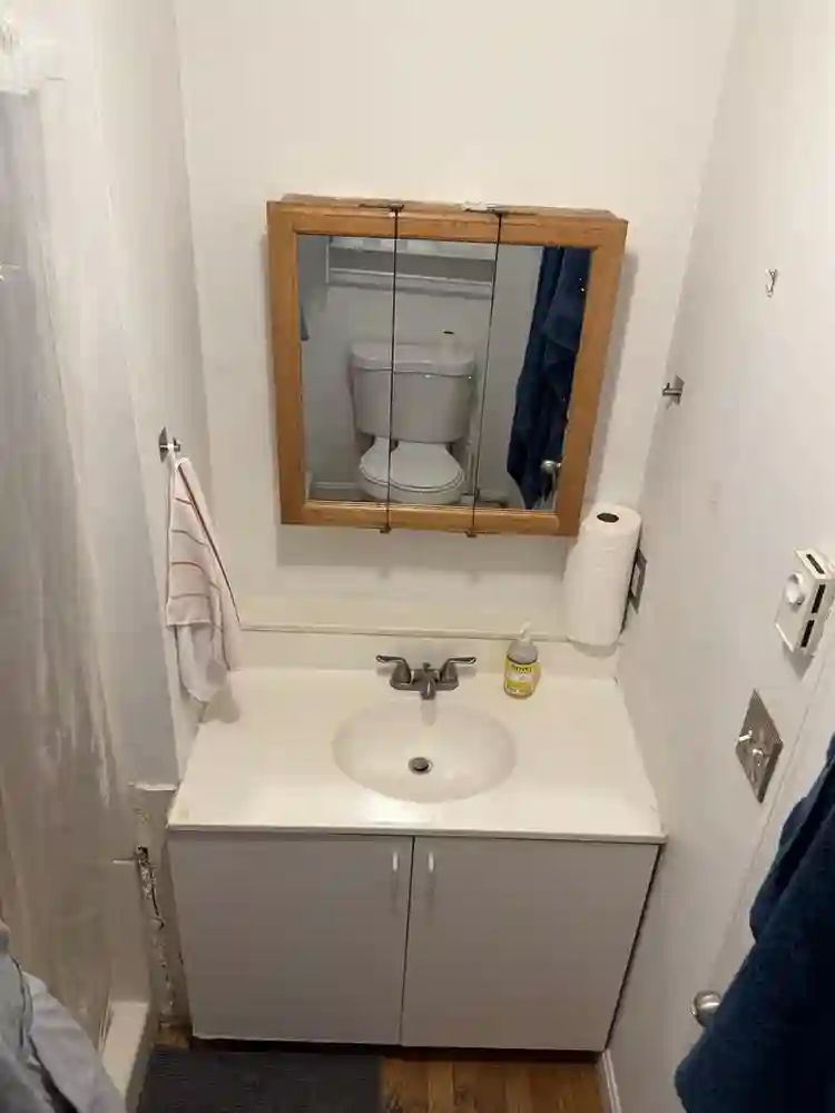Bedroom with Private Bathroom Open