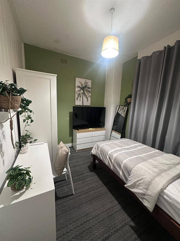 Private room in Petersham