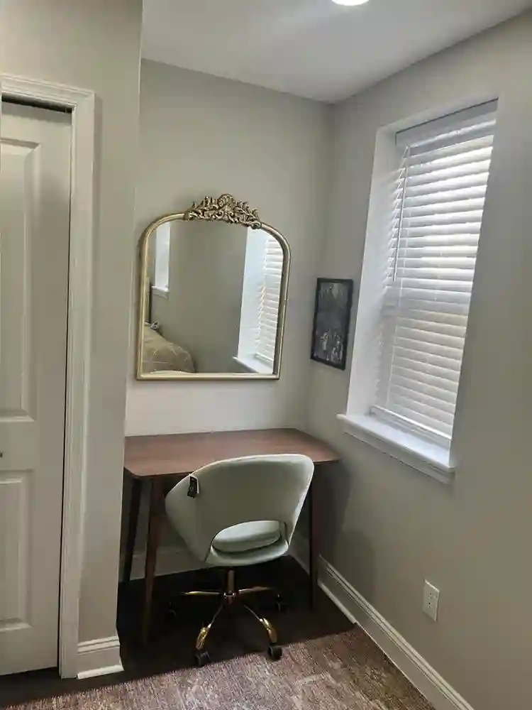 Fully furnished room in west Philly