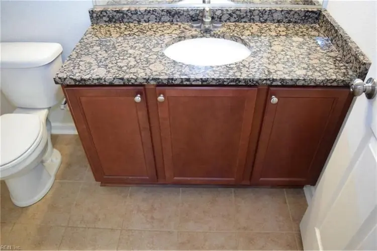 Room for rent near gate 4