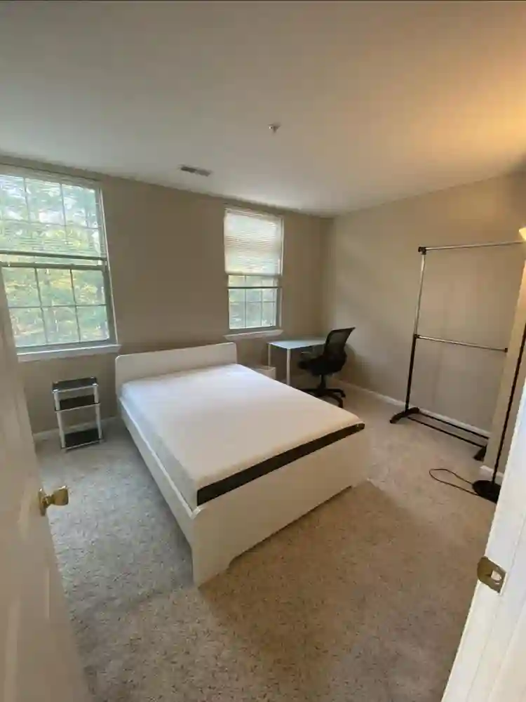 Room Available for rent $850 all in