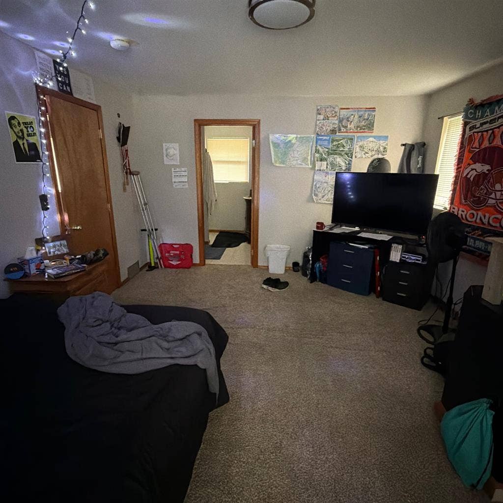 Looking for sublet tell May 23rd