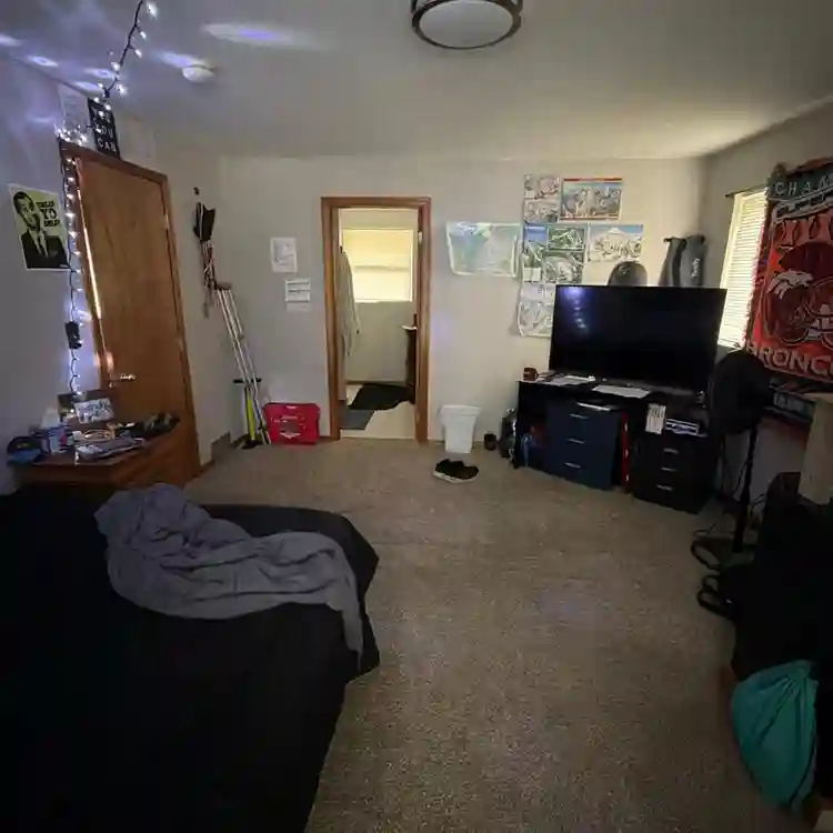 Looking for sublet tell May 23rd