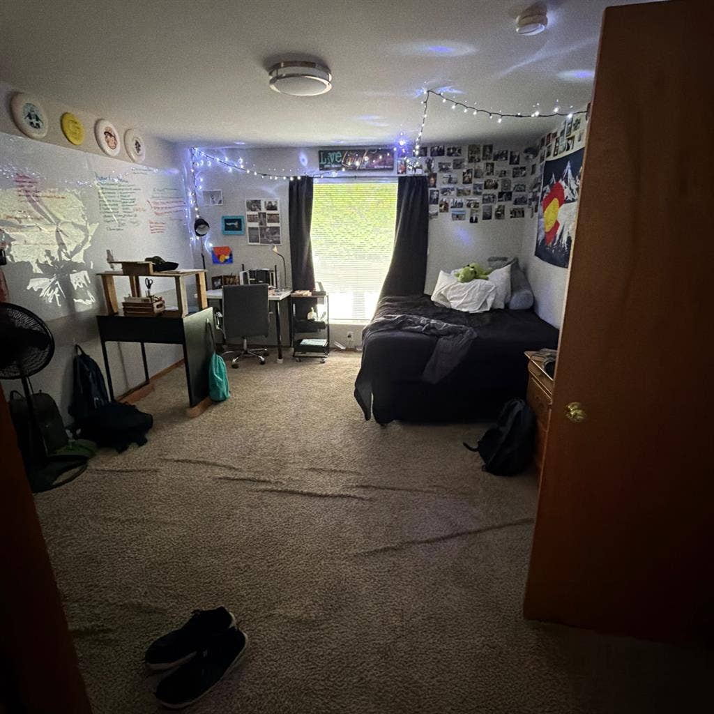 Looking for sublet tell May 23rd