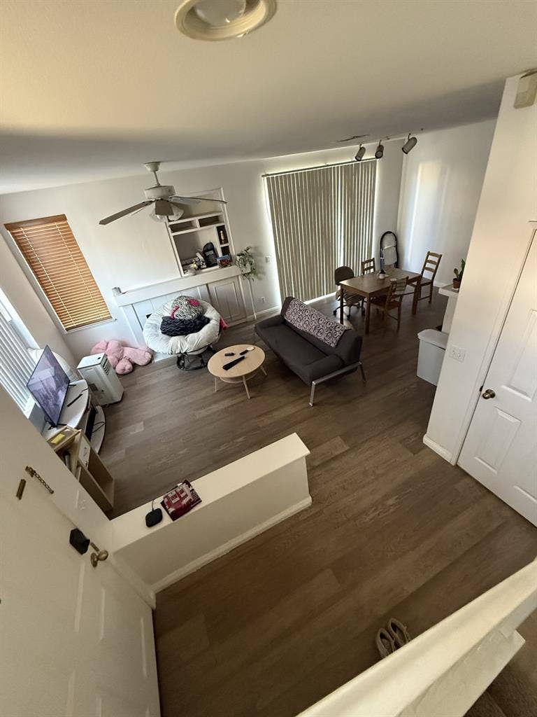 URGENTLY looking for new roommate!!