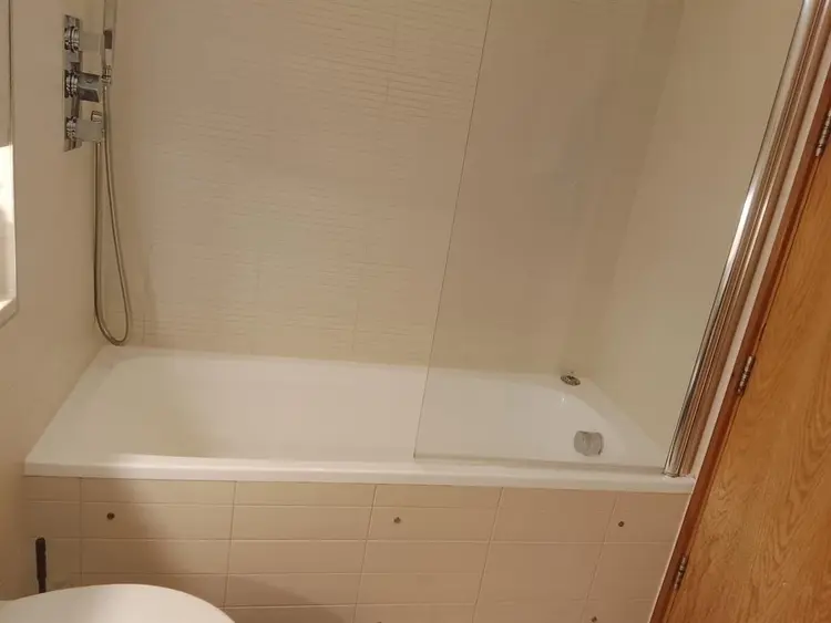 Looking for a room mate/650 euro