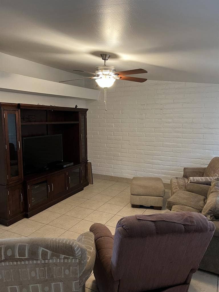 room for rent near tucson mall