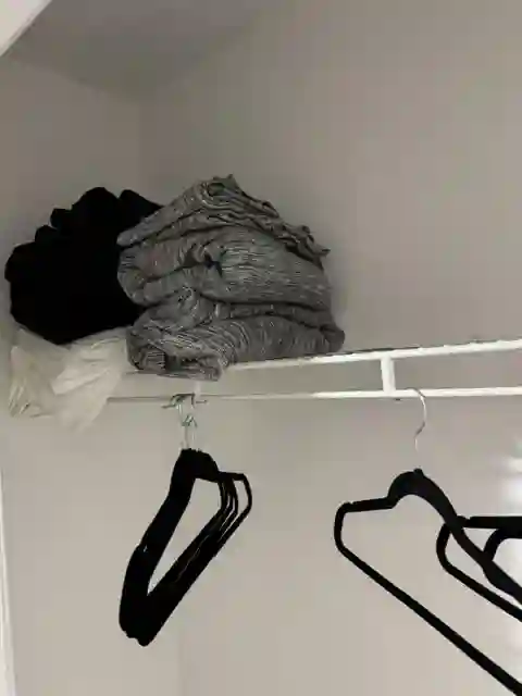 Clean & Quiet Furnished Room