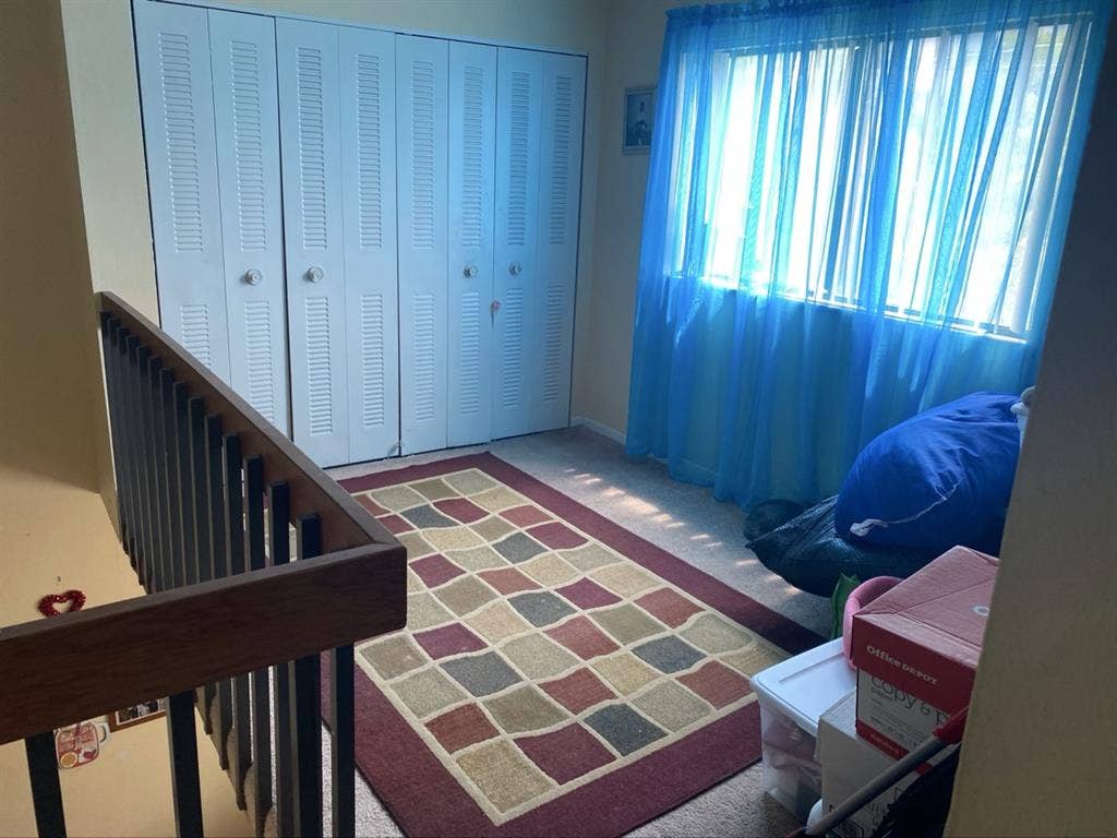 Looking for a female with No Car.