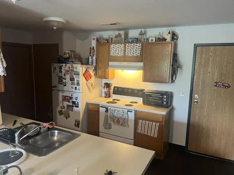 2 Bed / 2 Bath suite available now!