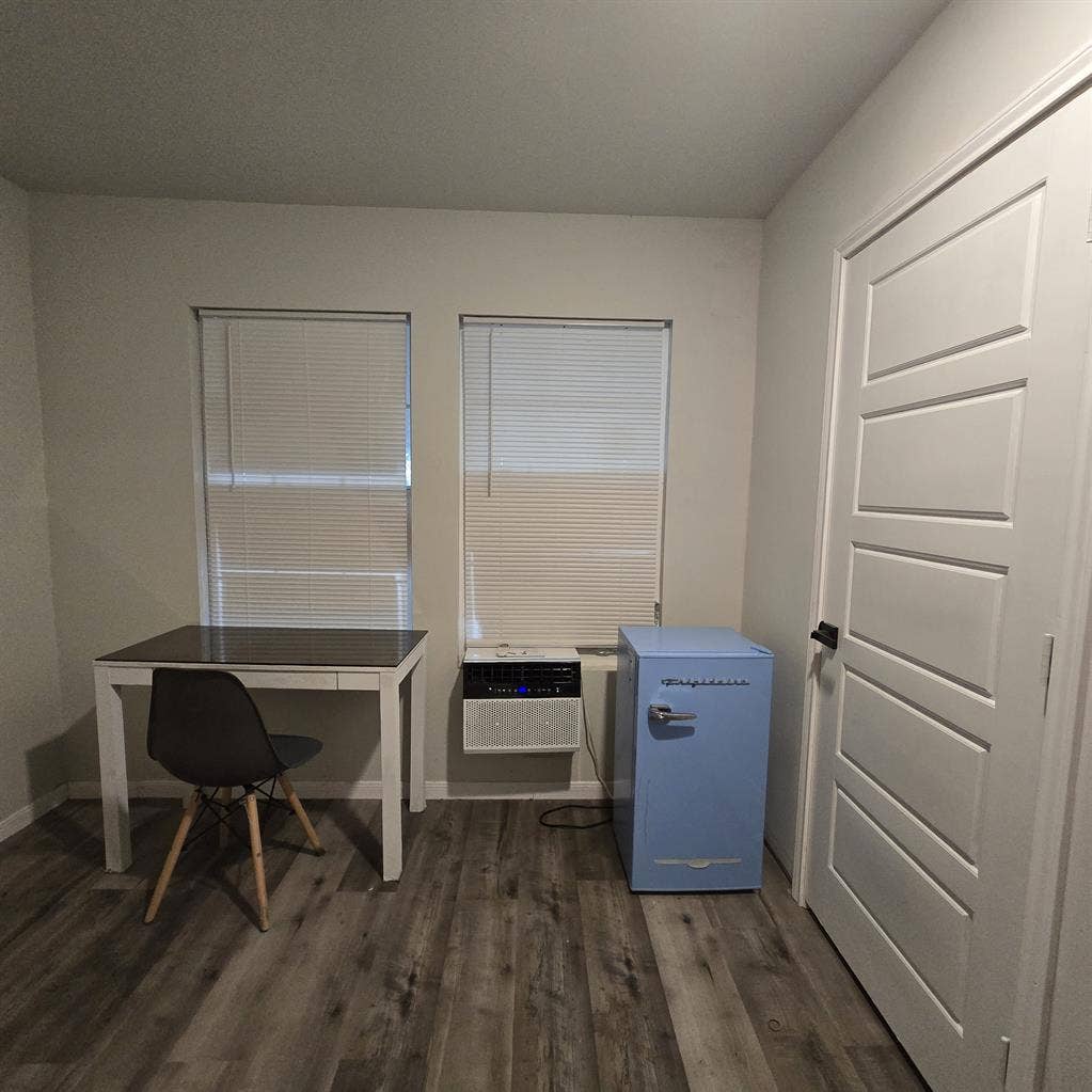 Private room for rent