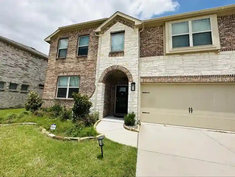 1 Bedroom W Private Bath - Prosper