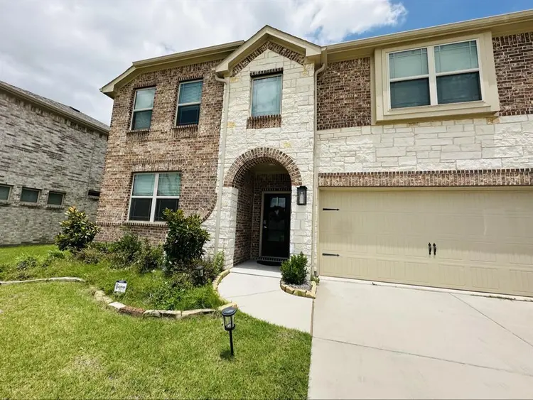 1 Bedroom W Private Bath - Prosper