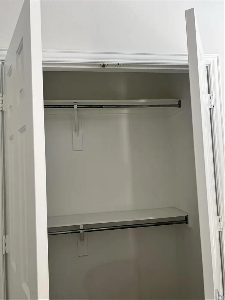 2 private rooms for rent!!!