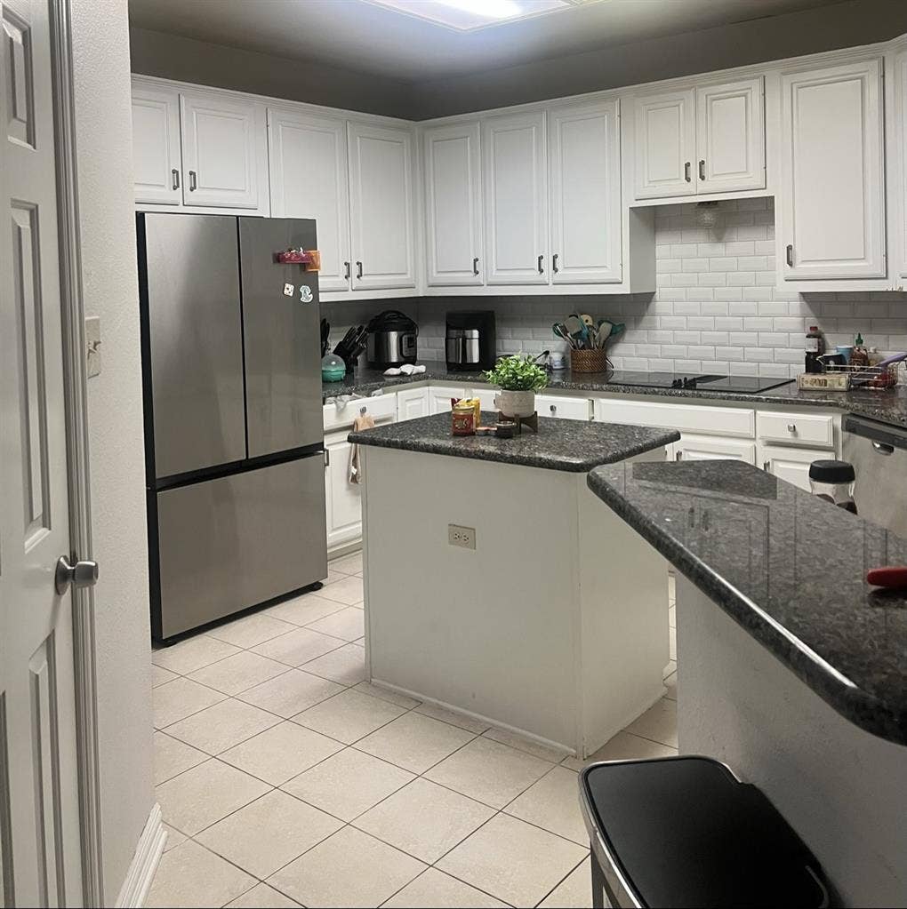 2 private rooms for rent!!!
