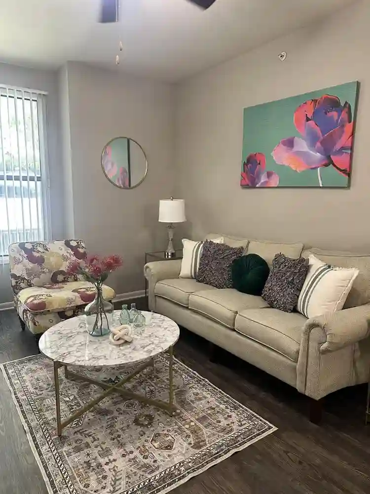 Cozy and comfortable 1Bed / 1 Bath