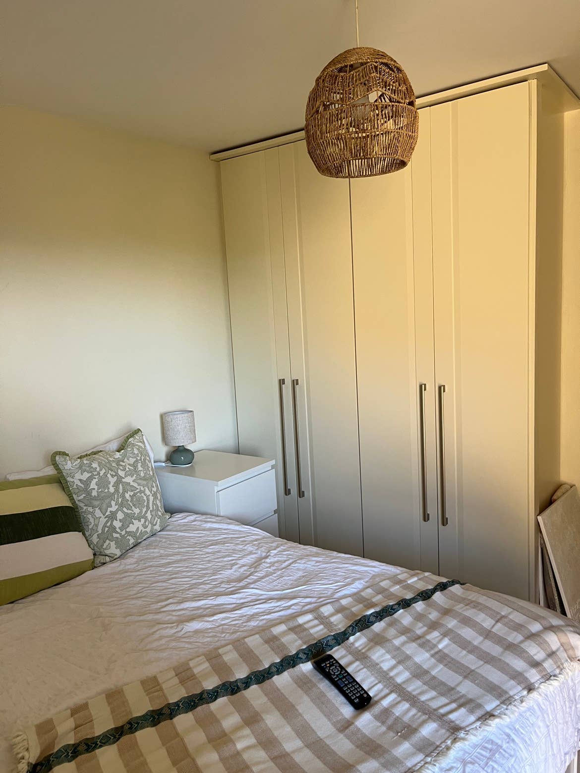 🏠 ENSUITE ROOM AVAILABLE IN D15