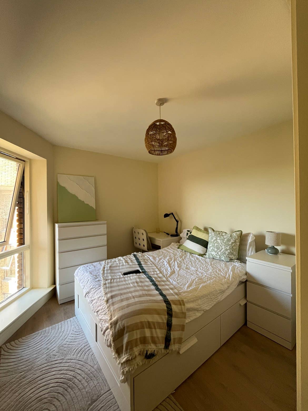 🏠 ENSUITE ROOM AVAILABLE IN D15