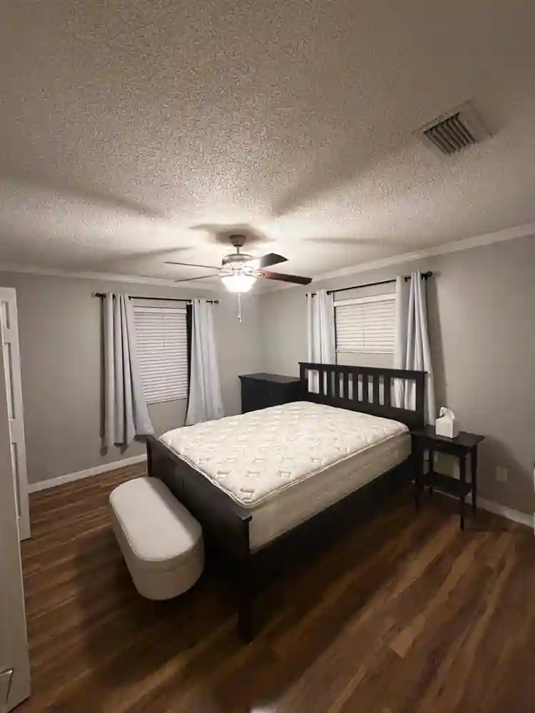 Roommate Wanted!