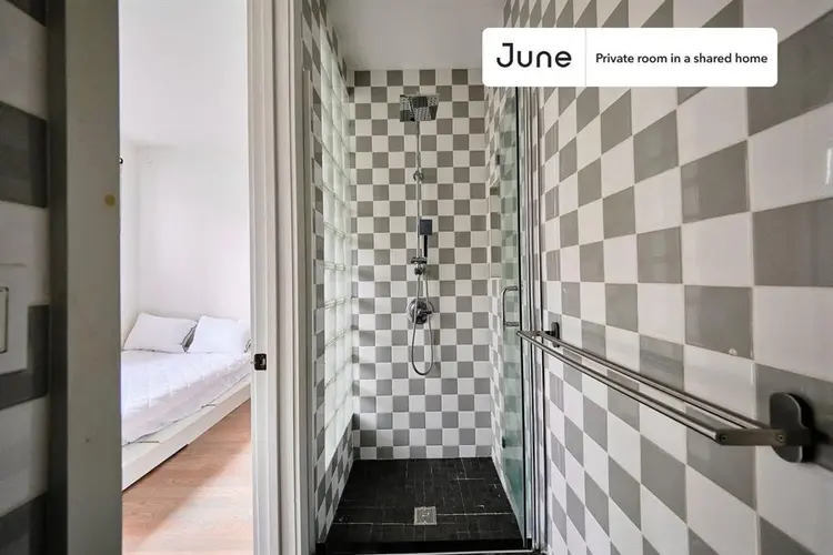 3 BR in New York City