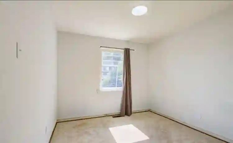 4 bedrooms house