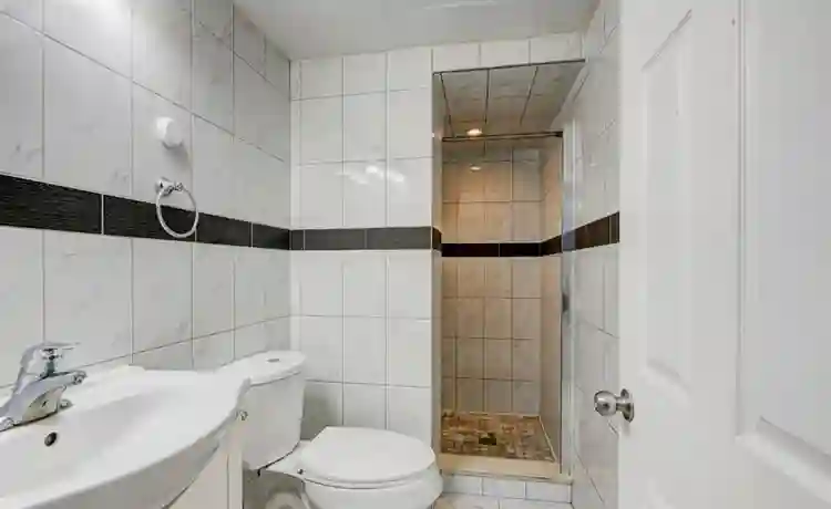 4 bedrooms house