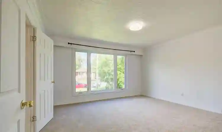 4 bedrooms house