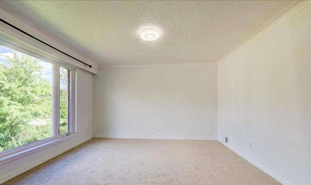 4 bedrooms house