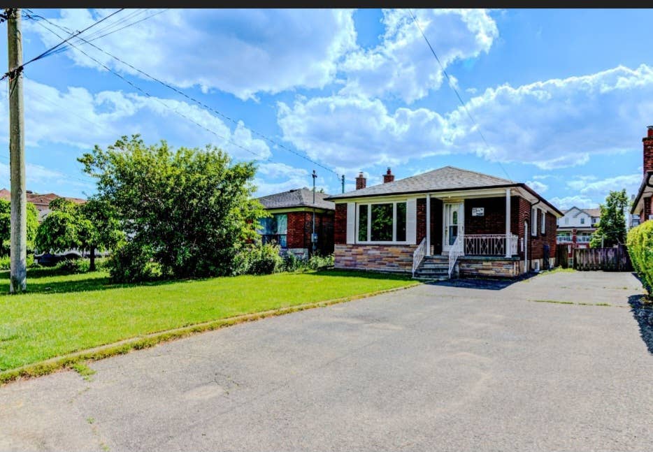 4 bedrooms house