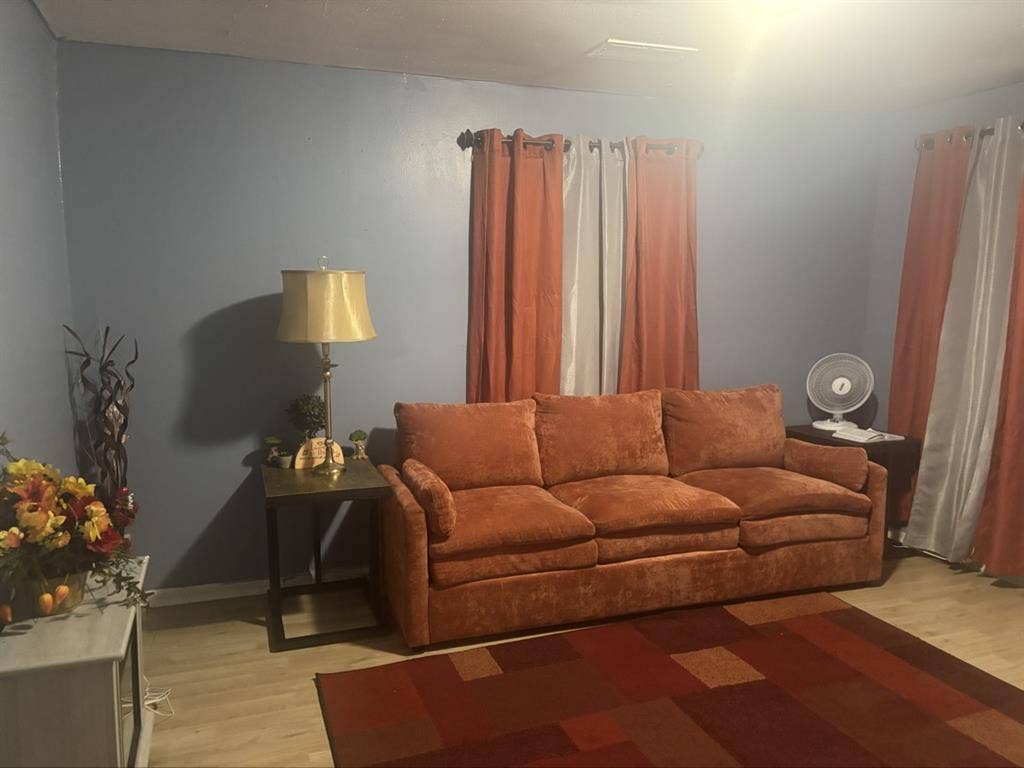 2 rooms for rent