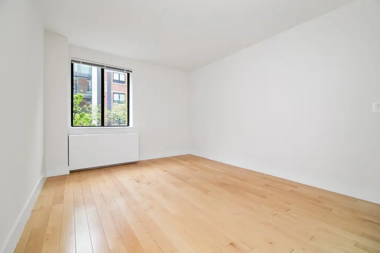 Renovated Room in Midtown Manhattan