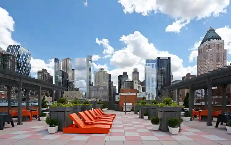 Renovated Room in Midtown Manhattan
