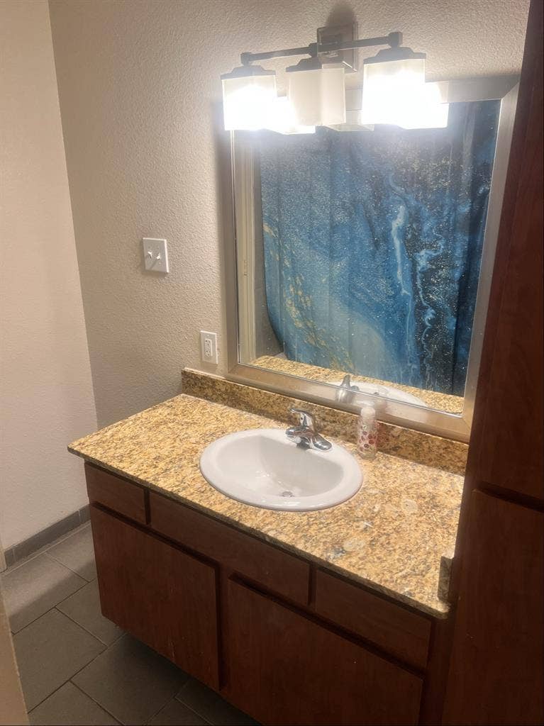 ***Room for Rent***