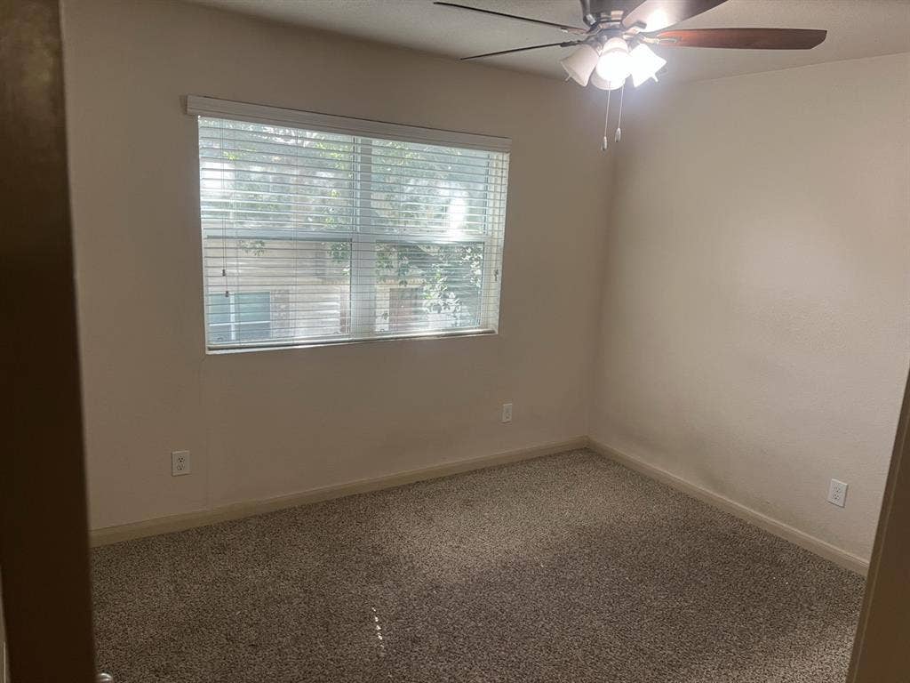 ***Room for Rent***