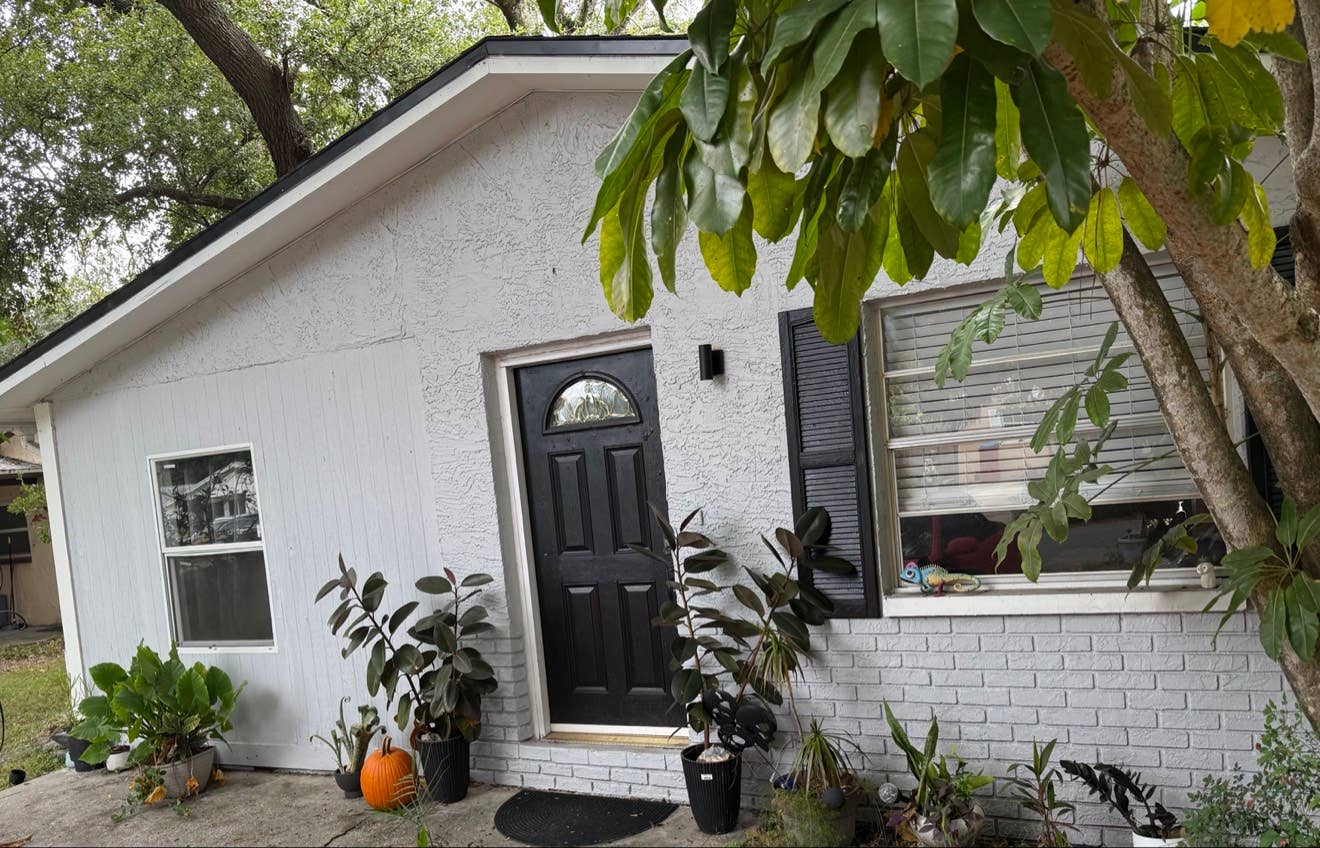 ROOM FOR RENT – CLEARWATER, FL