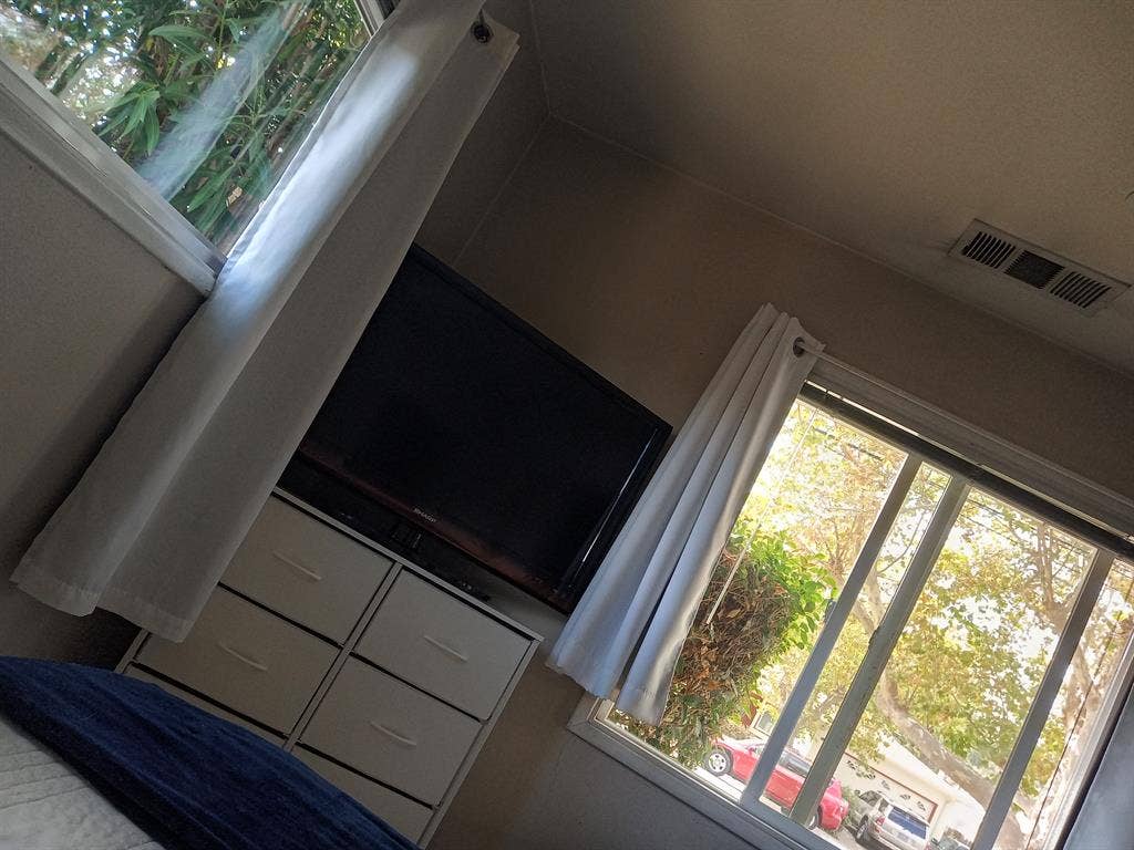Room for rent in a three bdrm house