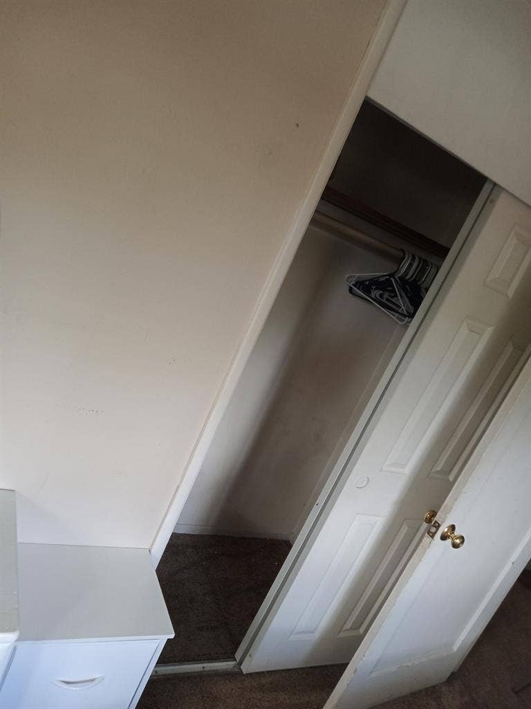 Room for rent in a three bdrm house
