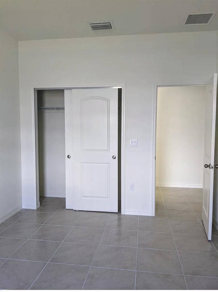 Furnished room for rent month$700