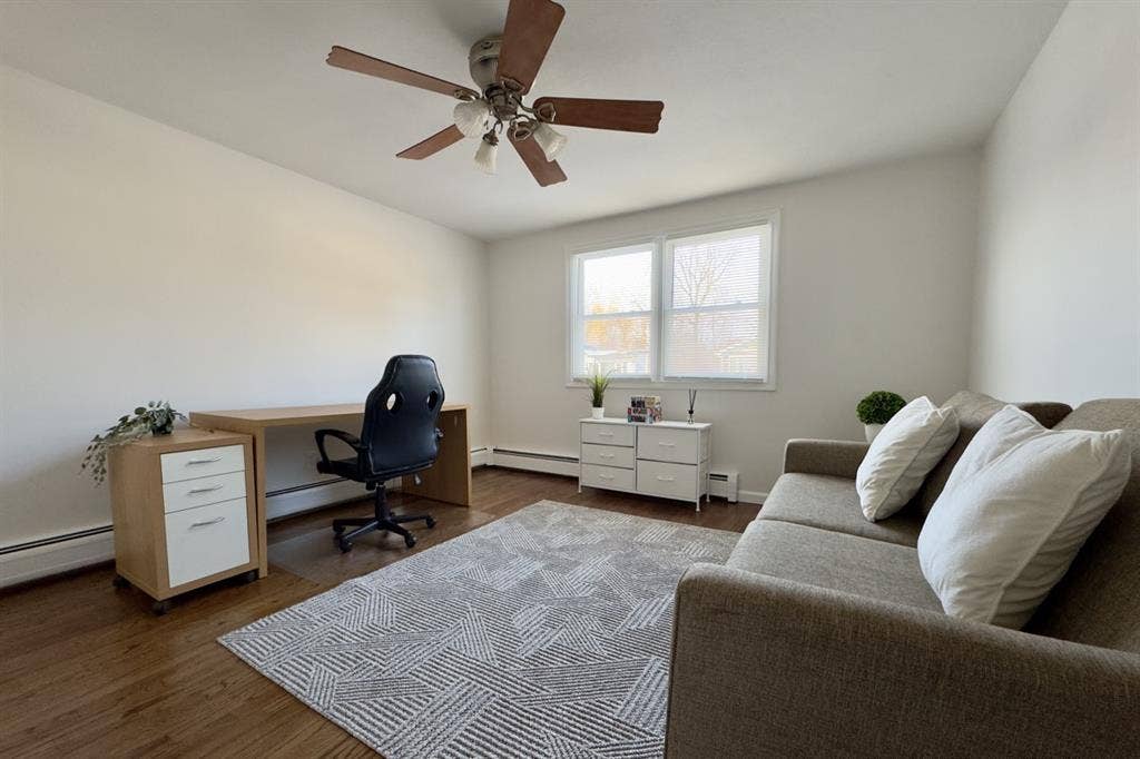 Cozy 2-bedroom & 1-office apartment