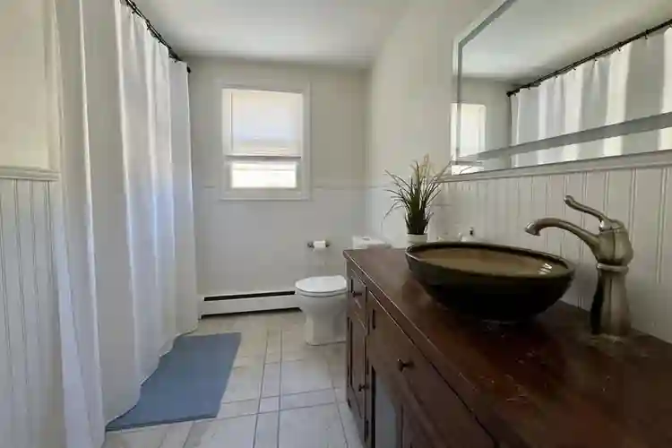 Cozy 2-bedroom & 1-office apartment
