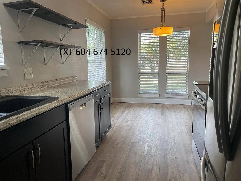 Charming updated 2-bedroom, 1-bath