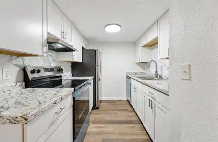 Available for immediate move in