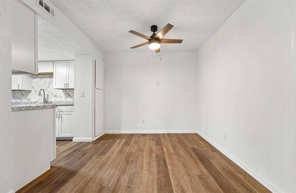 Available for immediate move in
