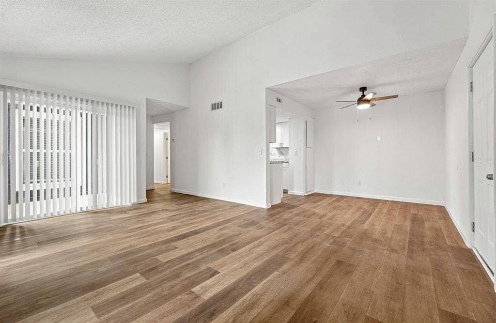 Available for immediate move in