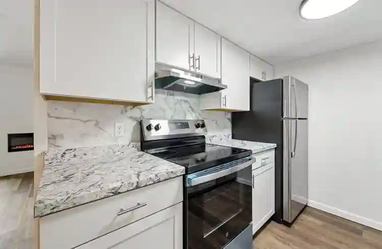 Available for immediate move in