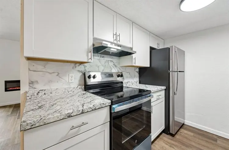 Available for immediate move in